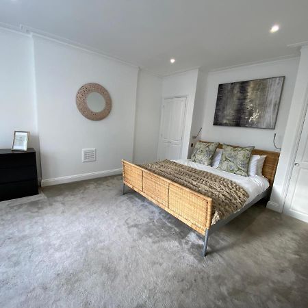 Fantastic Spacious Garden Flat With Own Private Entrance ลอนดอน ภายนอก รูปภาพ