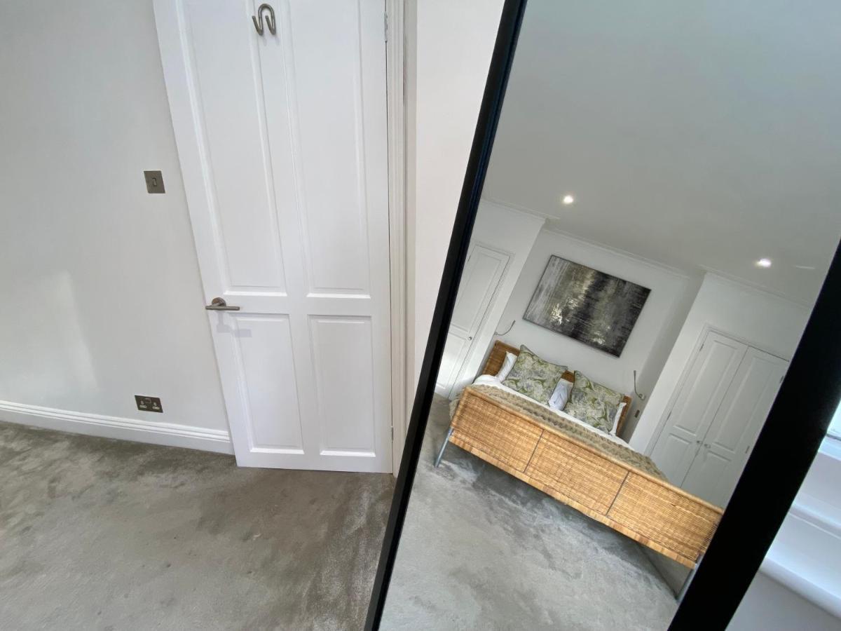 Fantastic Spacious Garden Flat With Own Private Entrance ลอนดอน ภายนอก รูปภาพ