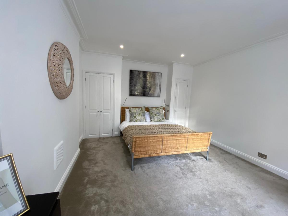 Fantastic Spacious Garden Flat With Own Private Entrance ลอนดอน ภายนอก รูปภาพ